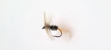 Coch-Y-Bondhu Dry fly